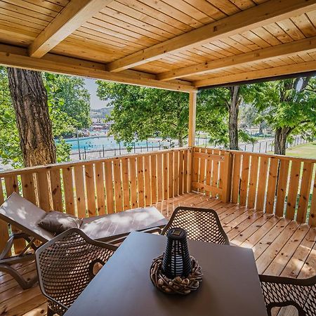 Premium Mobile Tree House With Thermal Riviera Tickets Чатеж-об-Саві Екстер'єр фото